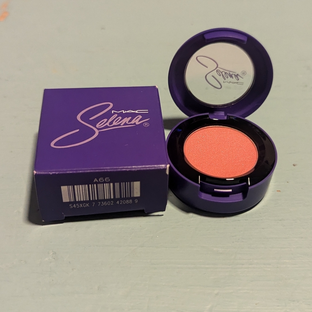 MAC Selena Fotos Y Recuerdos Eyeshadow